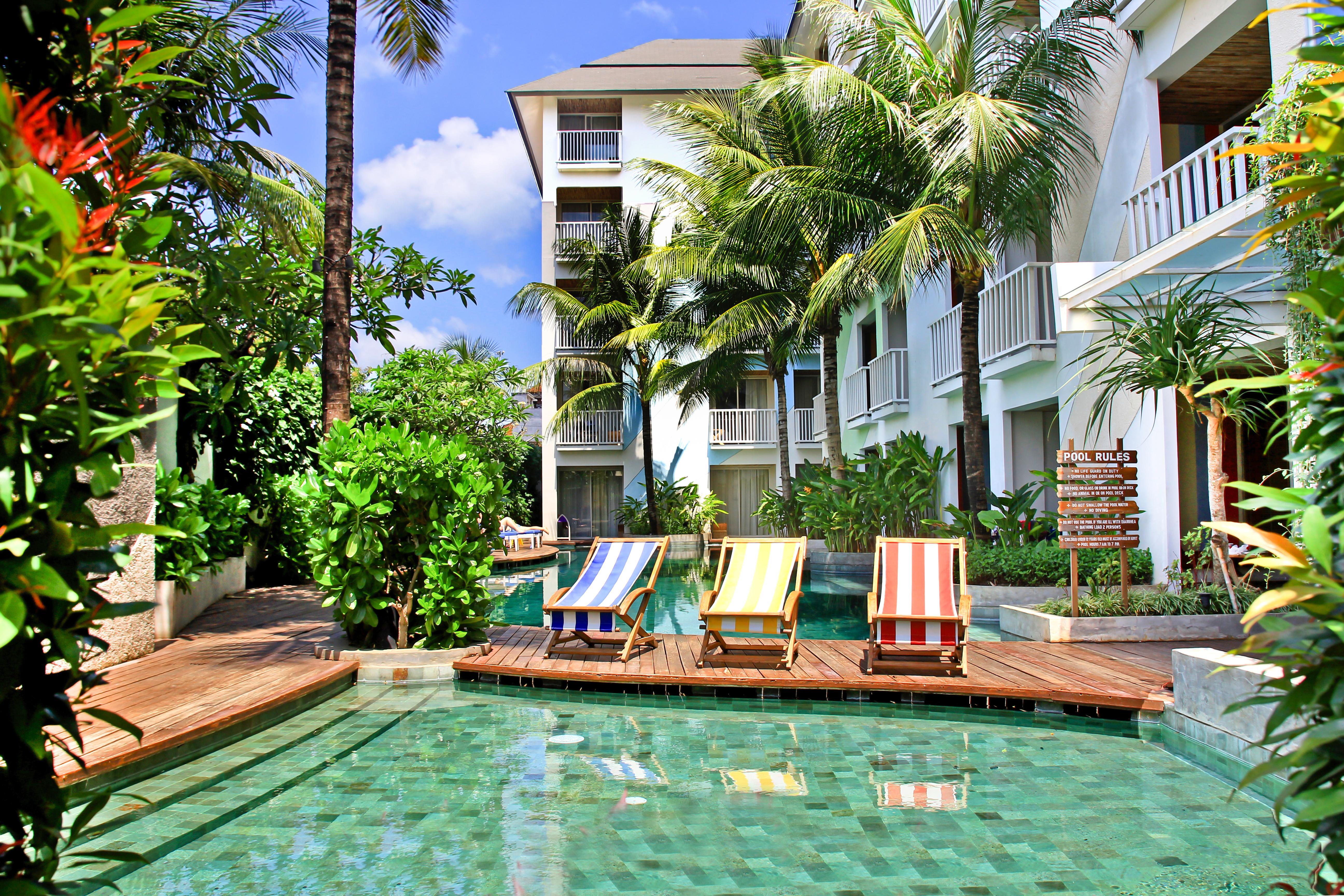 Bliss Surfer Hotel By Tritama Hospitality Legian Exterior foto