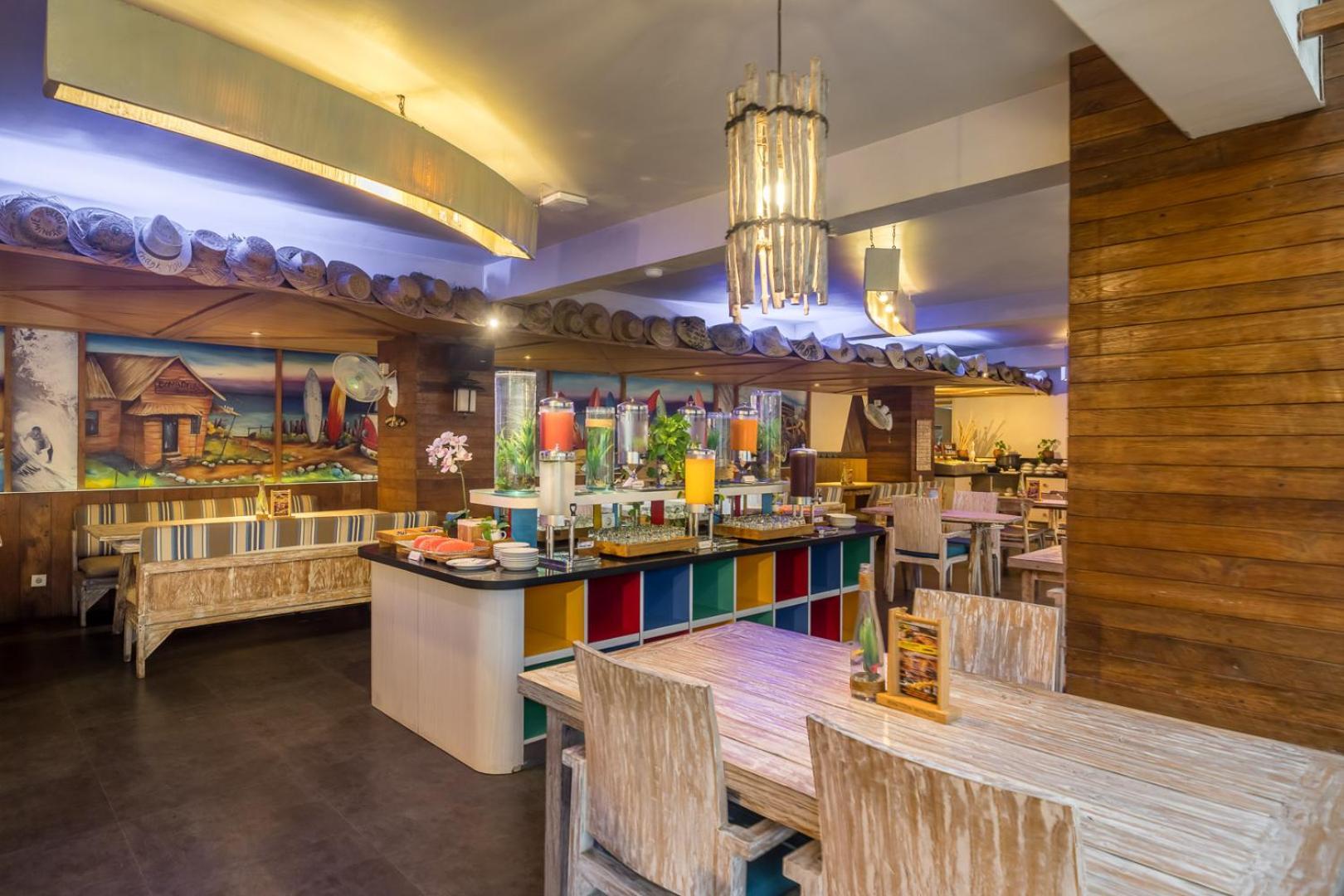 Bliss Surfer Hotel By Tritama Hospitality Legian Exterior foto